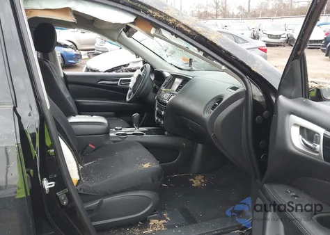 2018 Nissan Pathfinder S из США, поврежденный, VIN 5N1DR2MM3JC651800